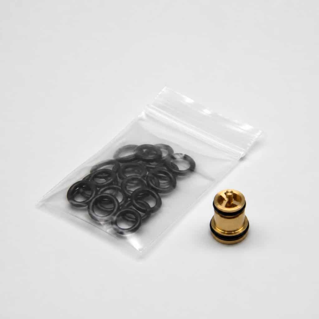 Kit de joints de rechange pour pompe de douche solaire à pression, vue de face sur fond clair